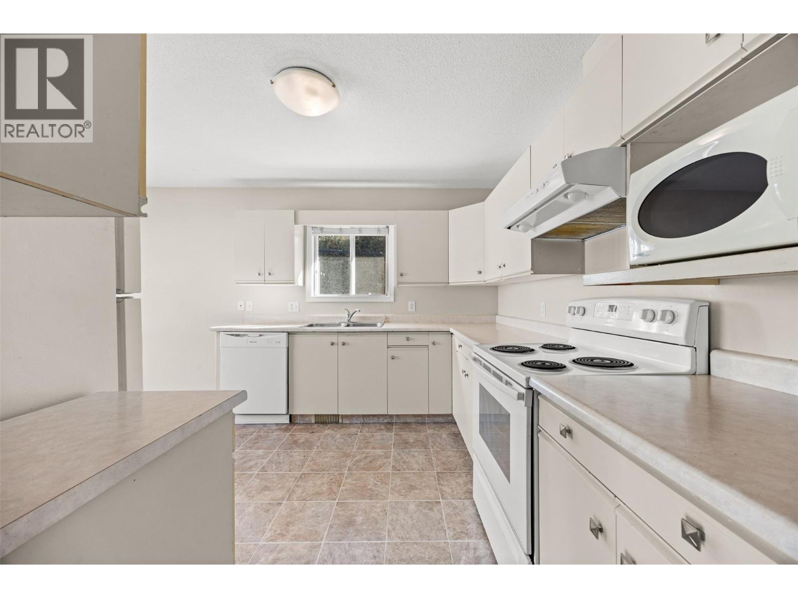 721 Francis Avenue - 15