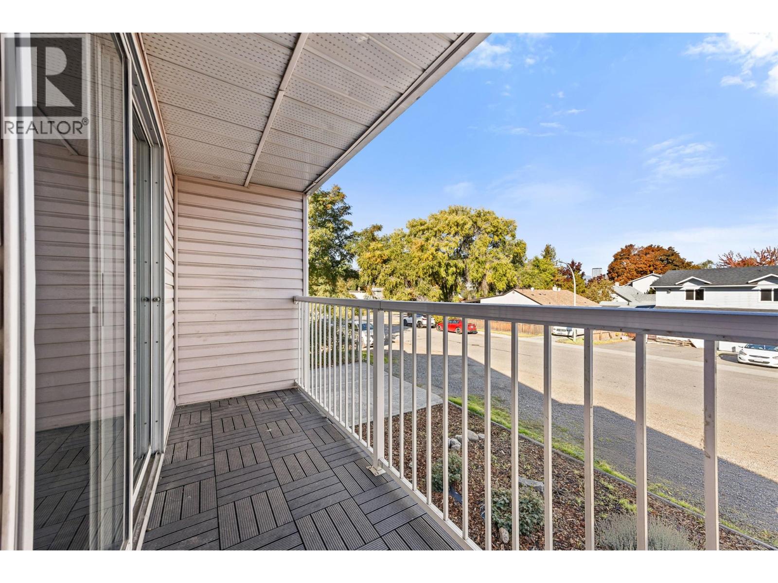 725 Francis Avenue - 21
