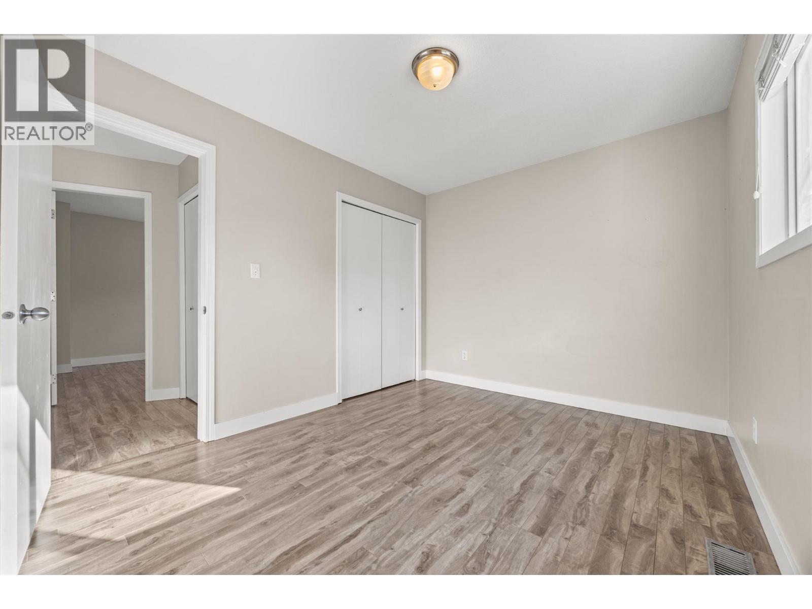  725 Francis Avenue, Kelowna