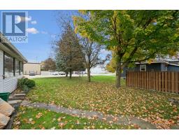 320 Queen Street W, Wellington North, ON N0G2L3 Photo 38