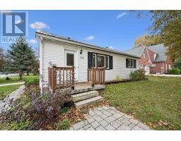 Bedroom 3 - 320 Queen Street W, Wellington North, ON N0G2L3 Photo 6