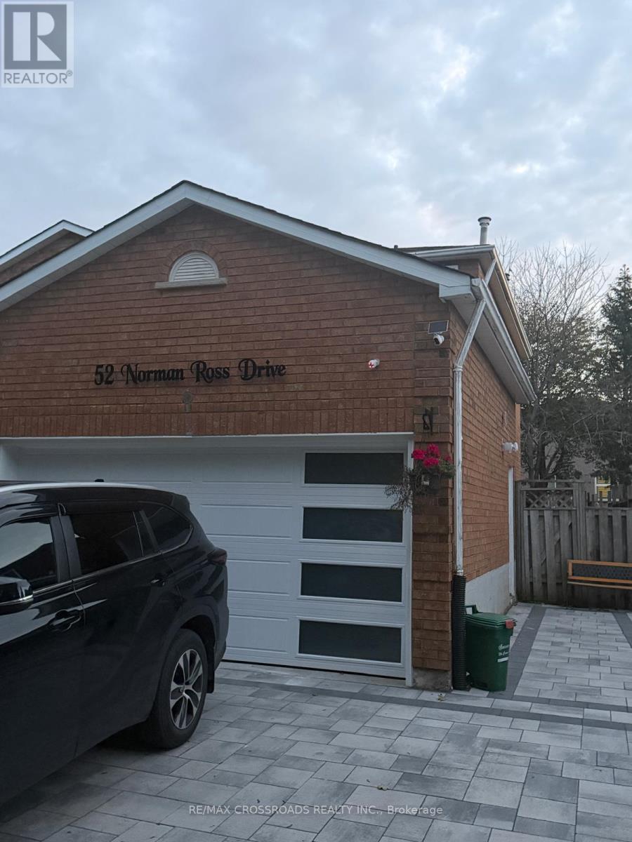 52 NORMAN ROSS DRIVE, Markham (Middlefield)
