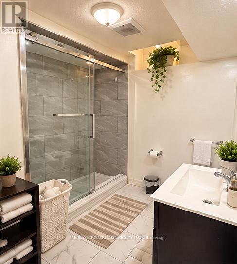 52 NORMAN ROSS DRIVE, Markham (Middlefield) — photo 5