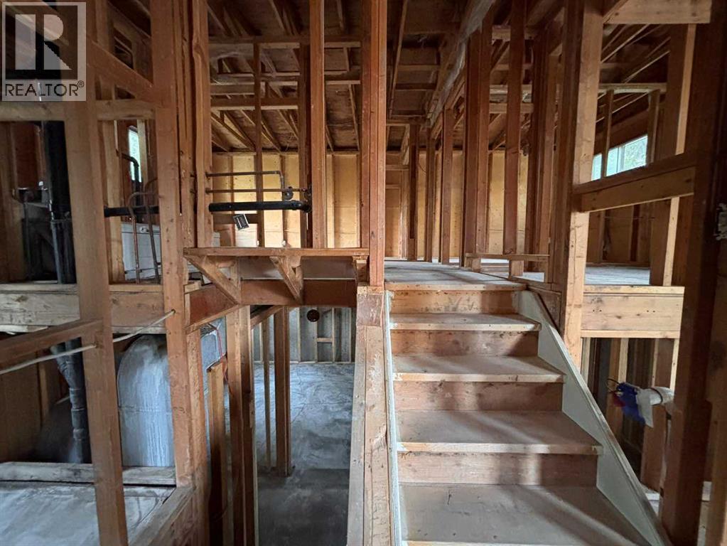 Photo 9 of 28