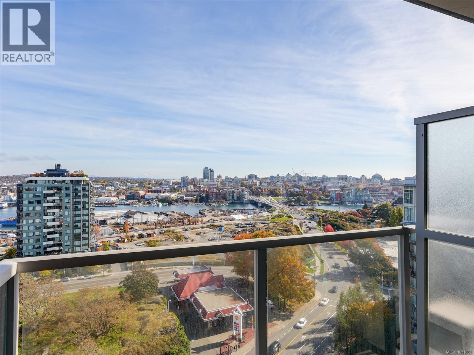 1207 83 Saghalie Rd, Victoria - Image 1