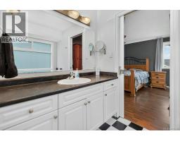 1123 Zeballos Dr, Courtenay, BC V9N8P7 Photo 36