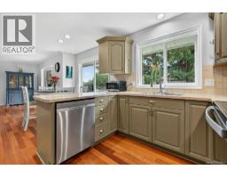 1123 Zeballos Dr, Courtenay, BC V9N8P7 Photo 16