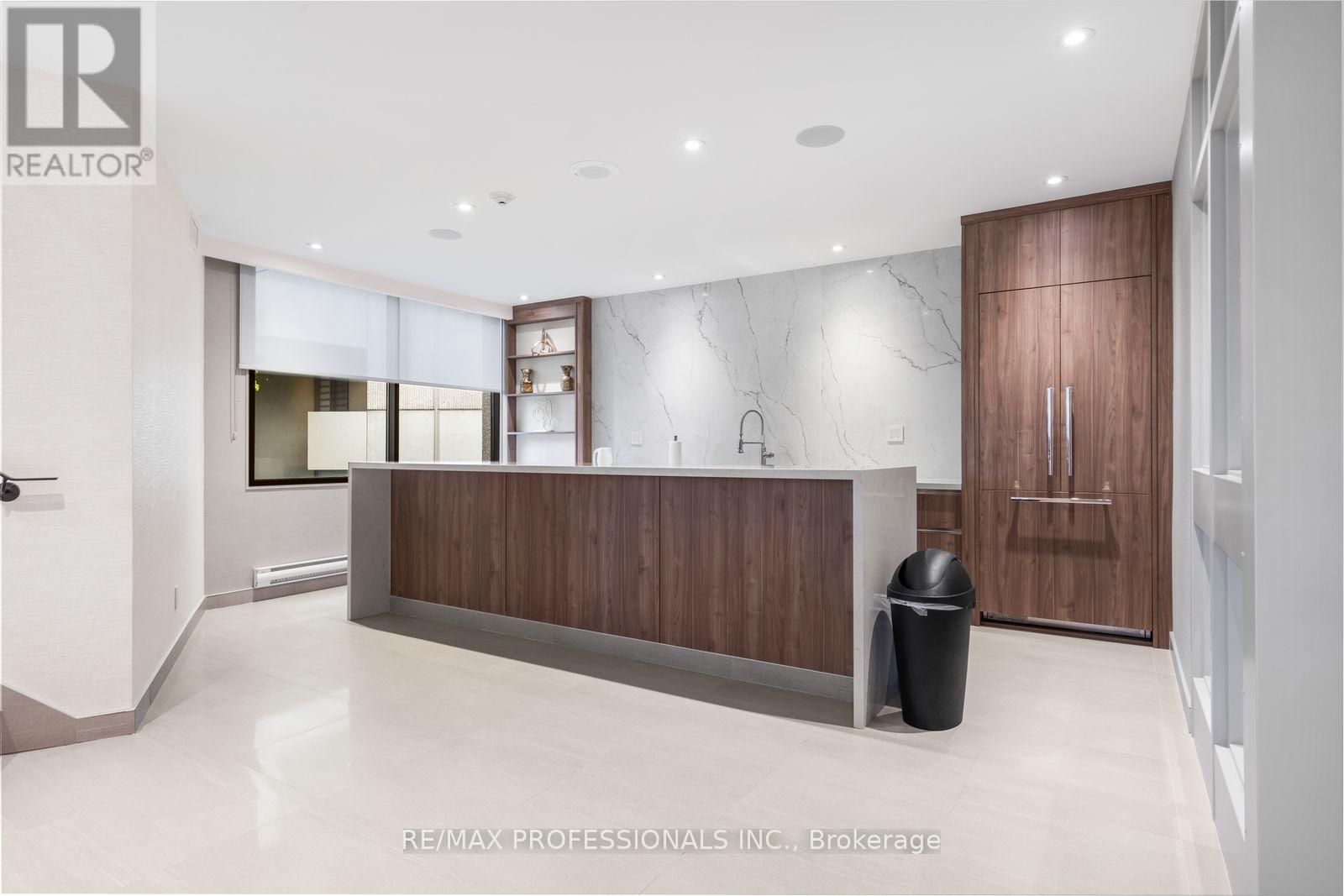 #PH30 300 MILL ROAD - 43