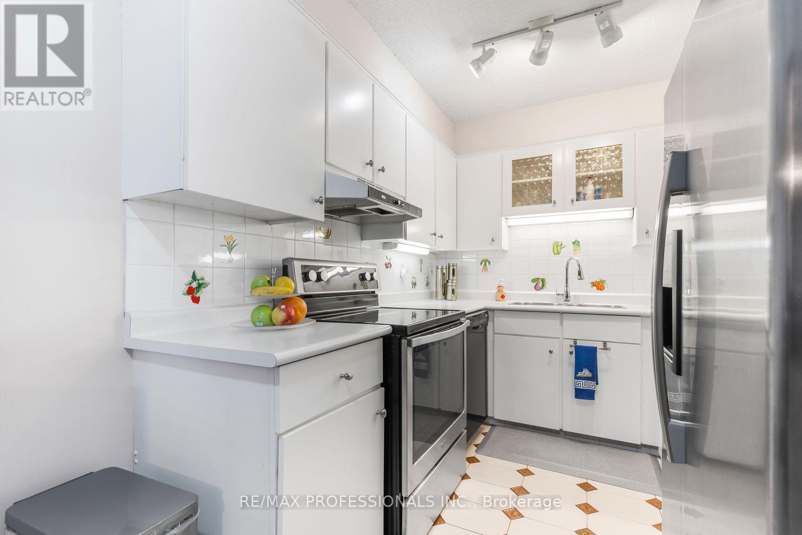 PH30 - 300 MILL ROAD, Toronto (Markland Wood) — photo 9