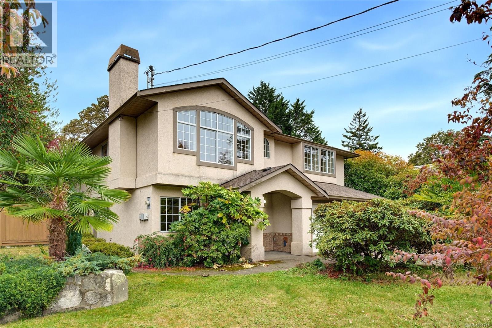  975 Annie Street, Saanich