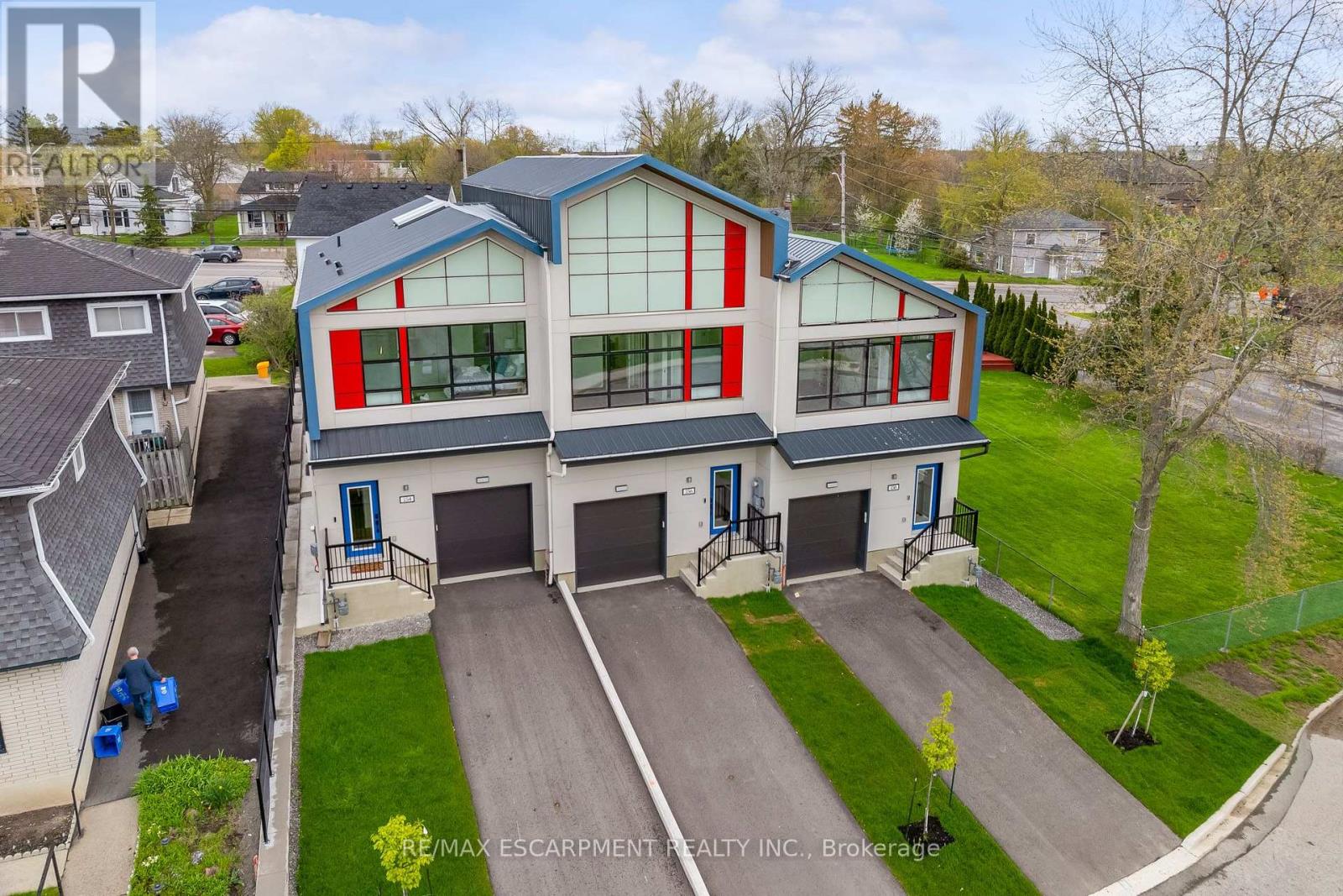 154 MILL STREET, West Lincoln (Smithville)