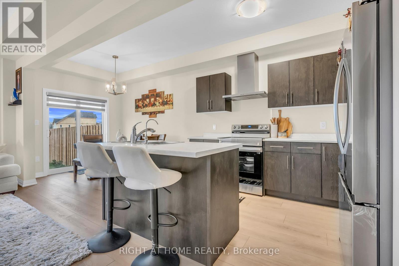 4 WEST CREEK COURT, Welland (West Welland) — photo 10