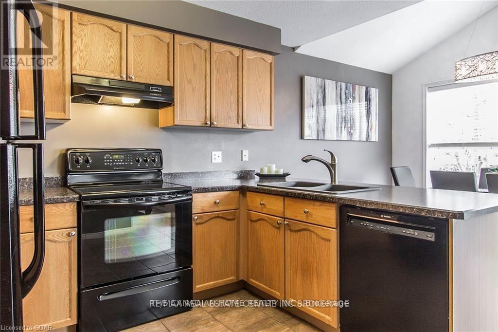59 HAGAN AVENUE, Guelph (Grange Road) — photo 8