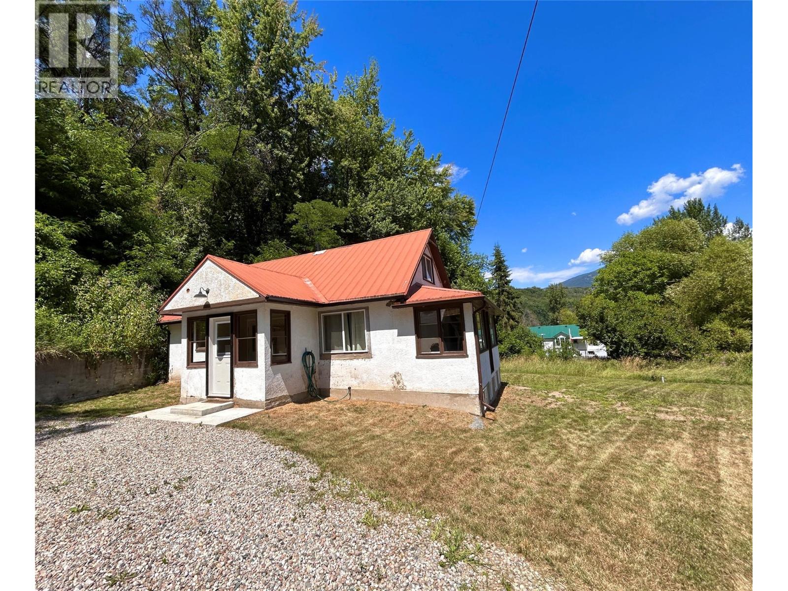 283 WELLINGTON Avenue - 4
