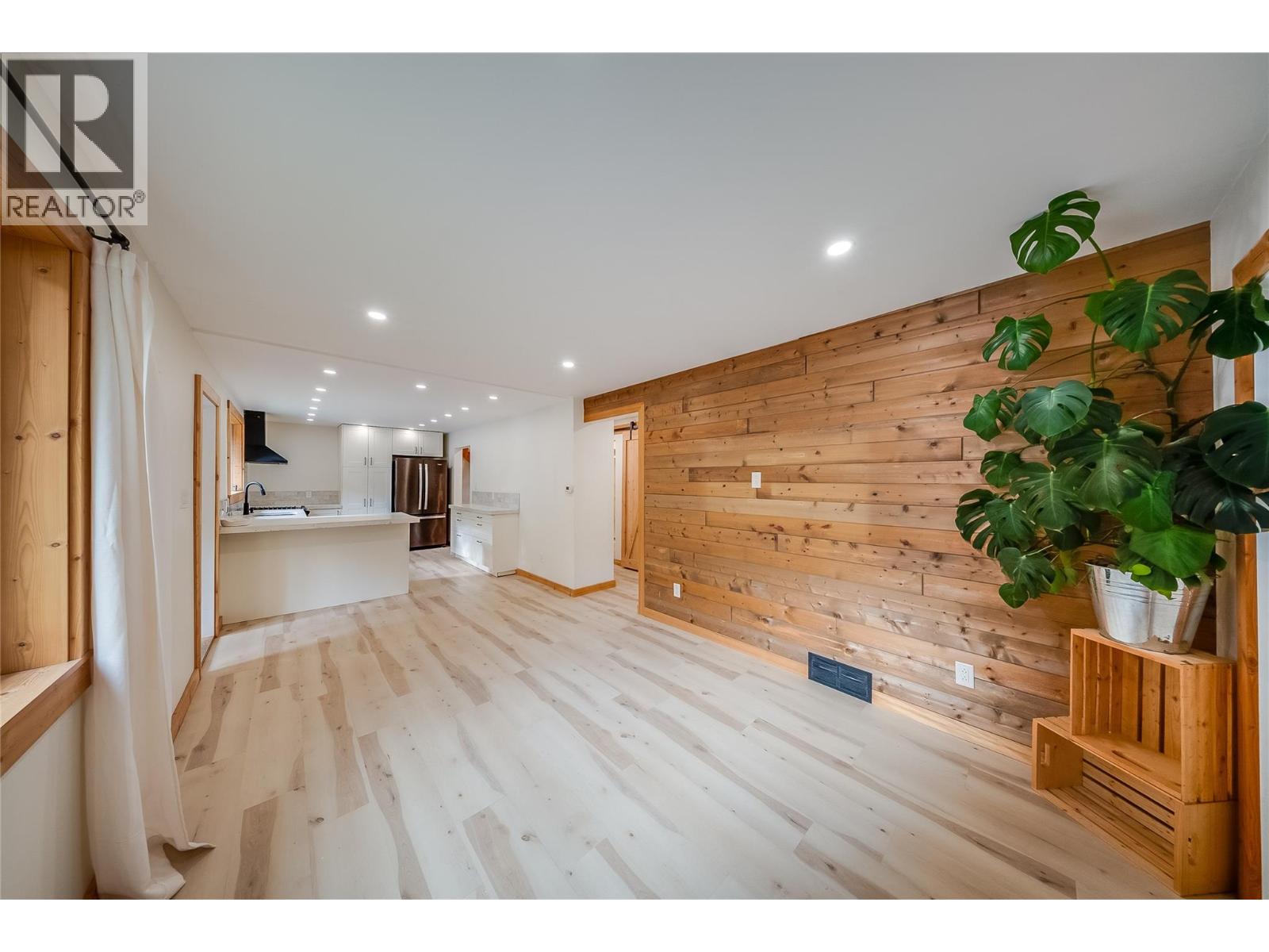 283 WELLINGTON Avenue - 20