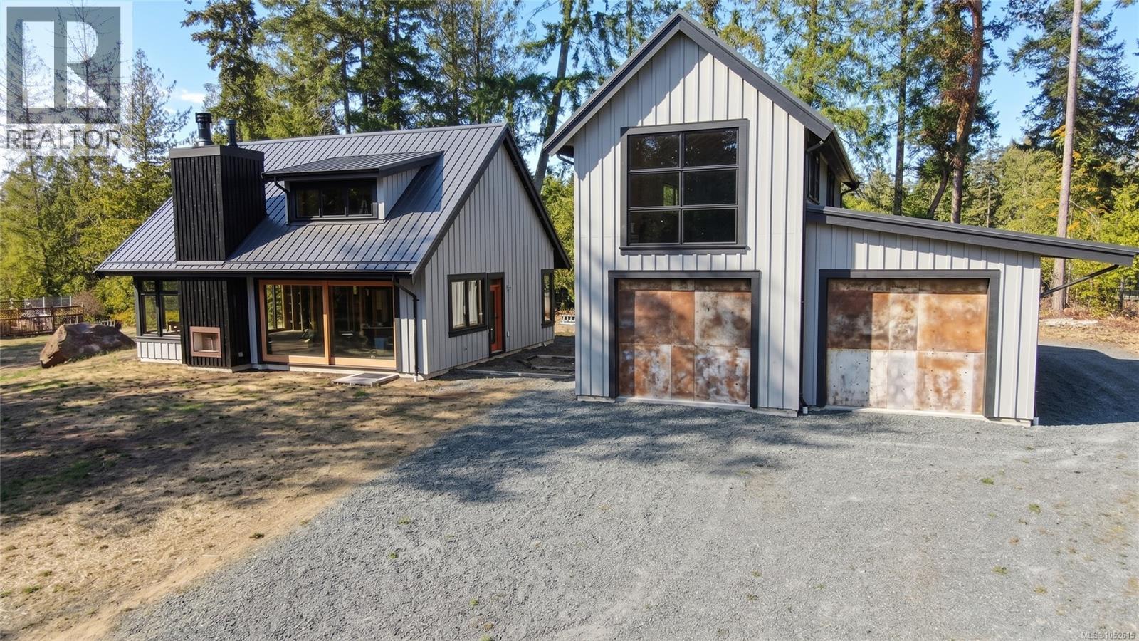 1195 Evergreen Way - 1