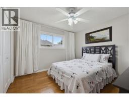 2pc Bathroom - 1303 Penedo Crescent Se, Calgary, AB T2A3N7 Photo 14