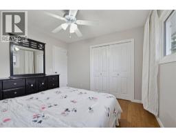 3pc Bathroom - 1303 Penedo Crescent Se, Calgary, AB T2A3N7 Photo 15