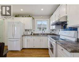 Living room - 1303 Penedo Crescent Se, Calgary, AB T2A3N7 Photo 8