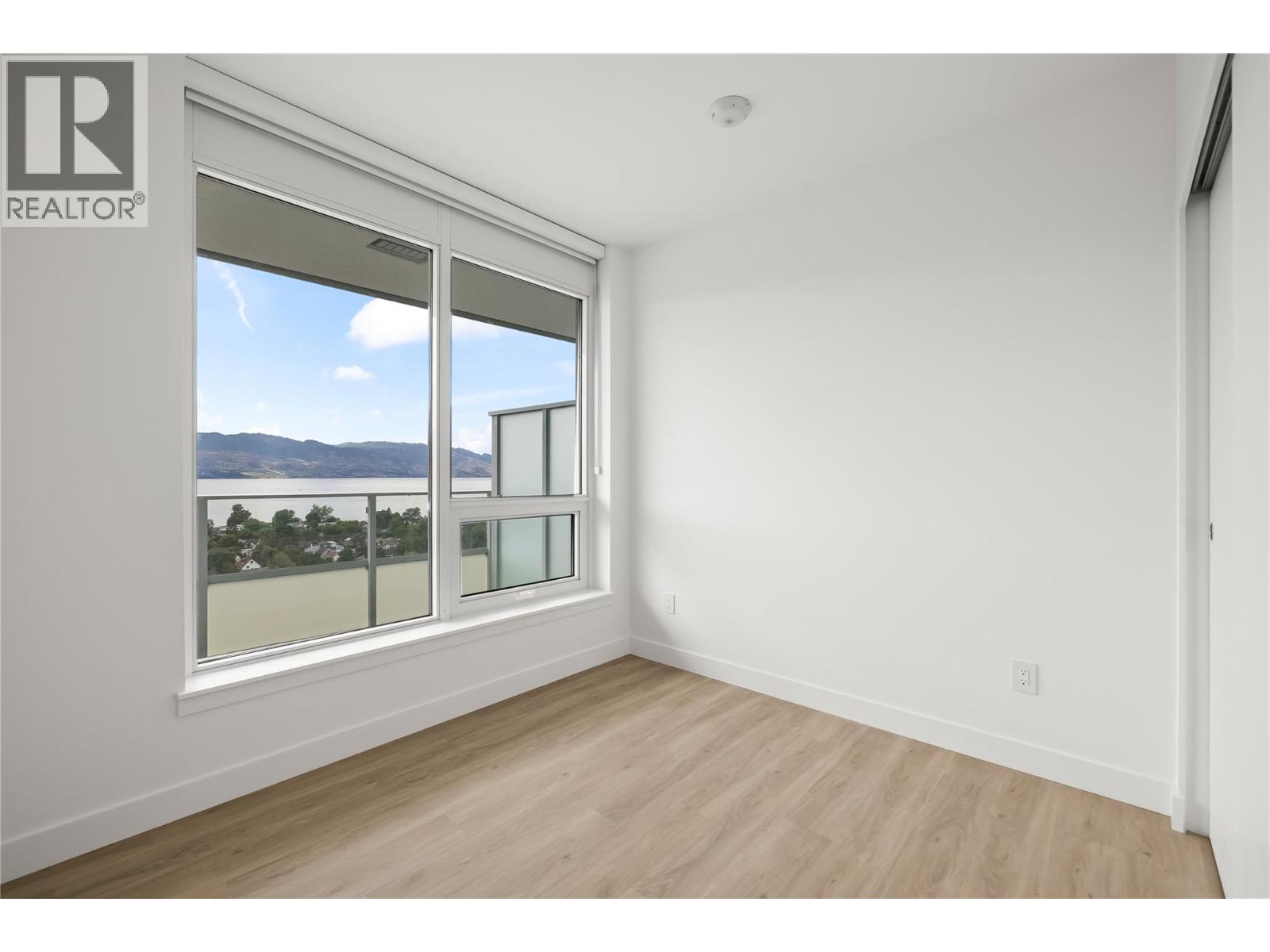 1704 238 Leon Avenue, Kelowna