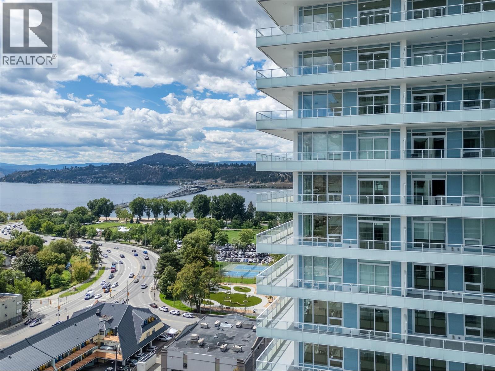 1704 238 Leon Avenue, Kelowna