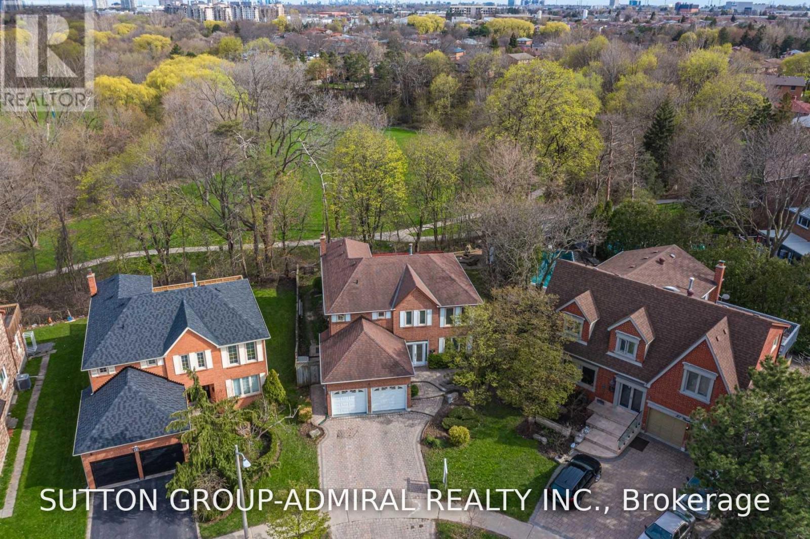 39 CROOKED STICK ROAD, Vaughan (Glen Shields) — photo 4