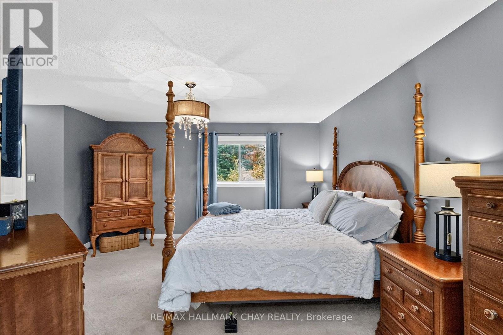 31 Mckenzie Crescent, Barrie photo 17
