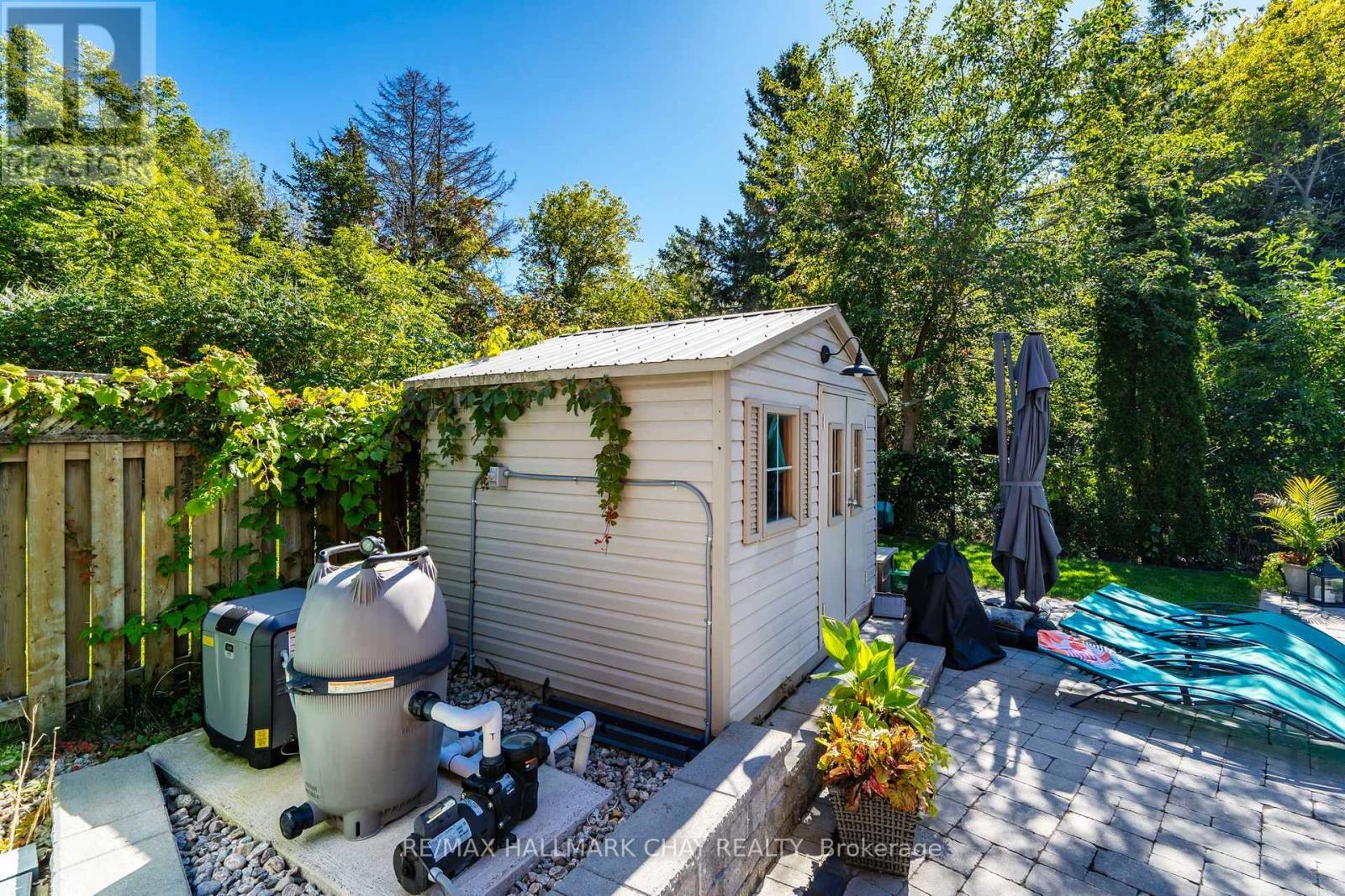 31 Mckenzie Crescent, Barrie photo 36