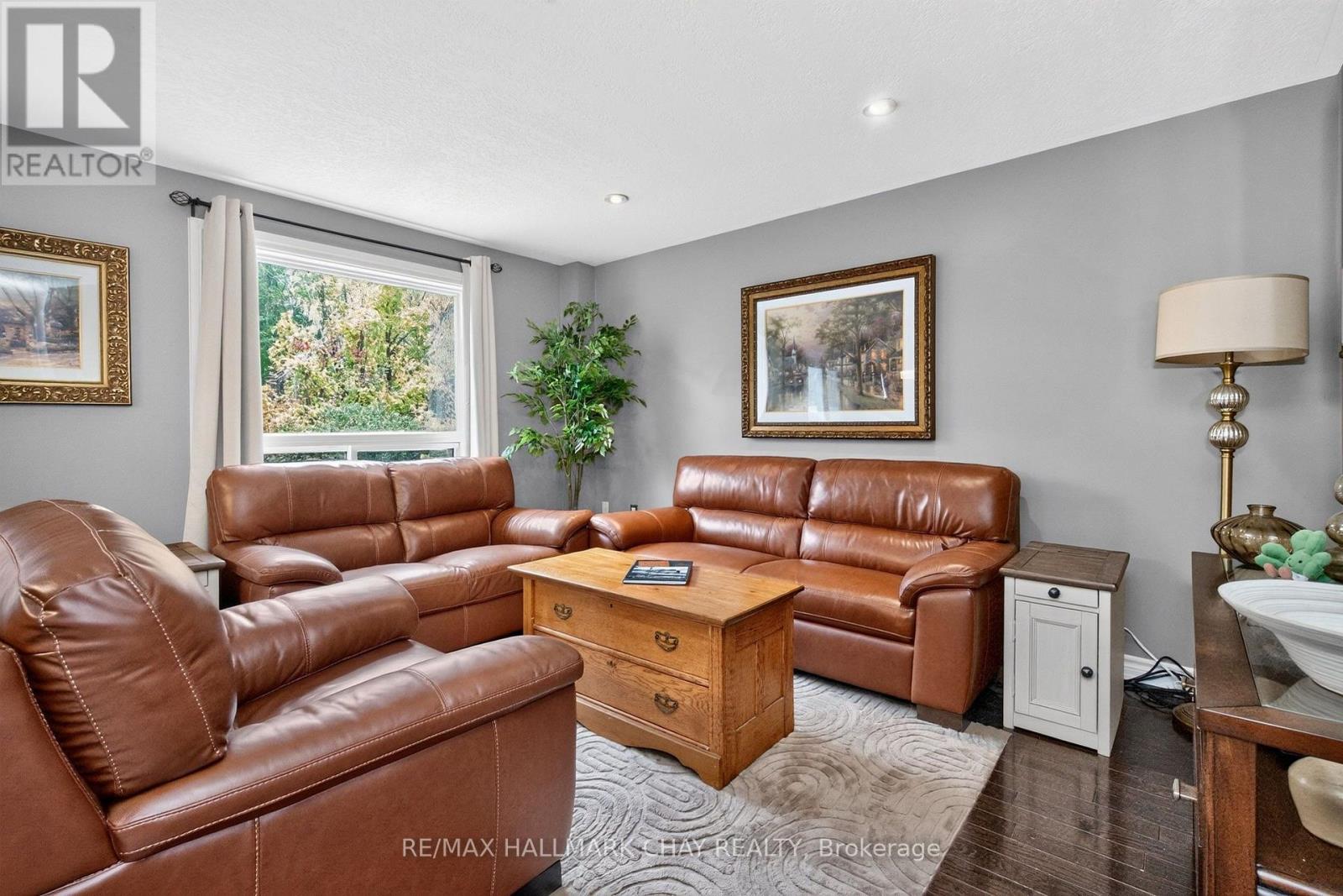 31 MCKENZIE CRESCENT, Barrie (Ardagh) — photo 8