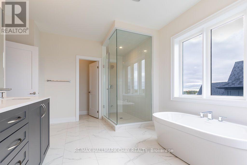 12 Pinetree Drive, Oro-Medonte photo 21