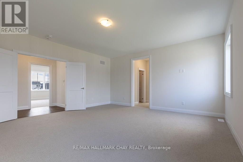 12 Pinetree Drive, Oro-Medonte photo 25