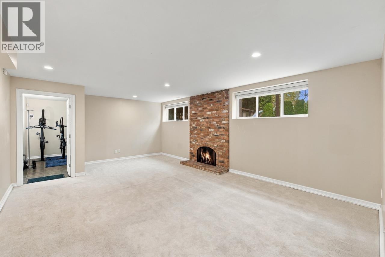Photo of 5788 CROWN STREET 31