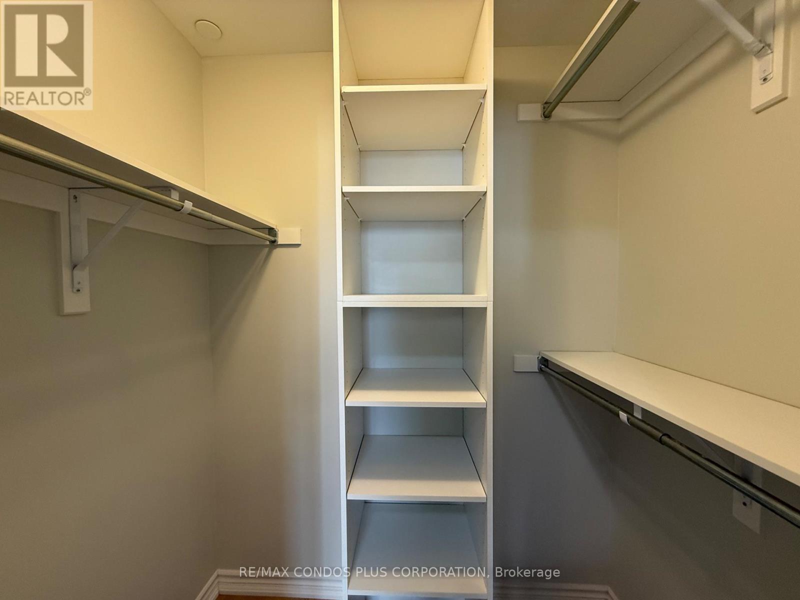 UNIT 8 - 90 EASTWOOD PARK GARDENS, Toronto (Long Branch) — photo 12