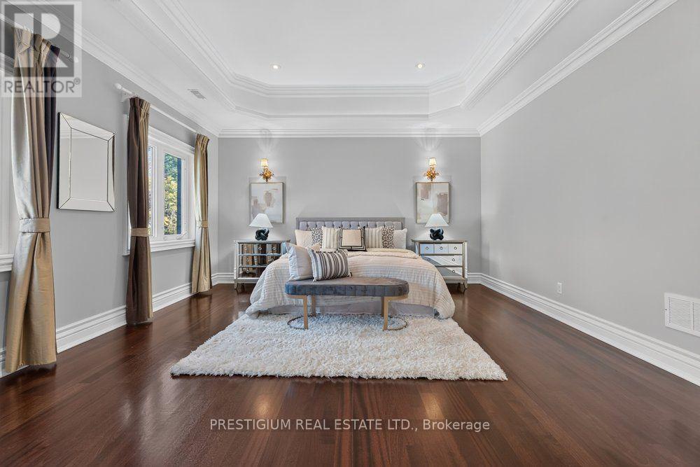 110 MUNRO BOULEVARD - 26
