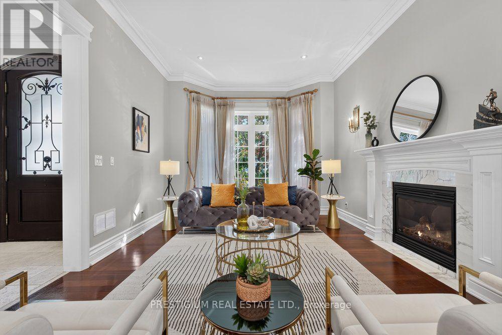 110 MUNRO BOULEVARD - 7