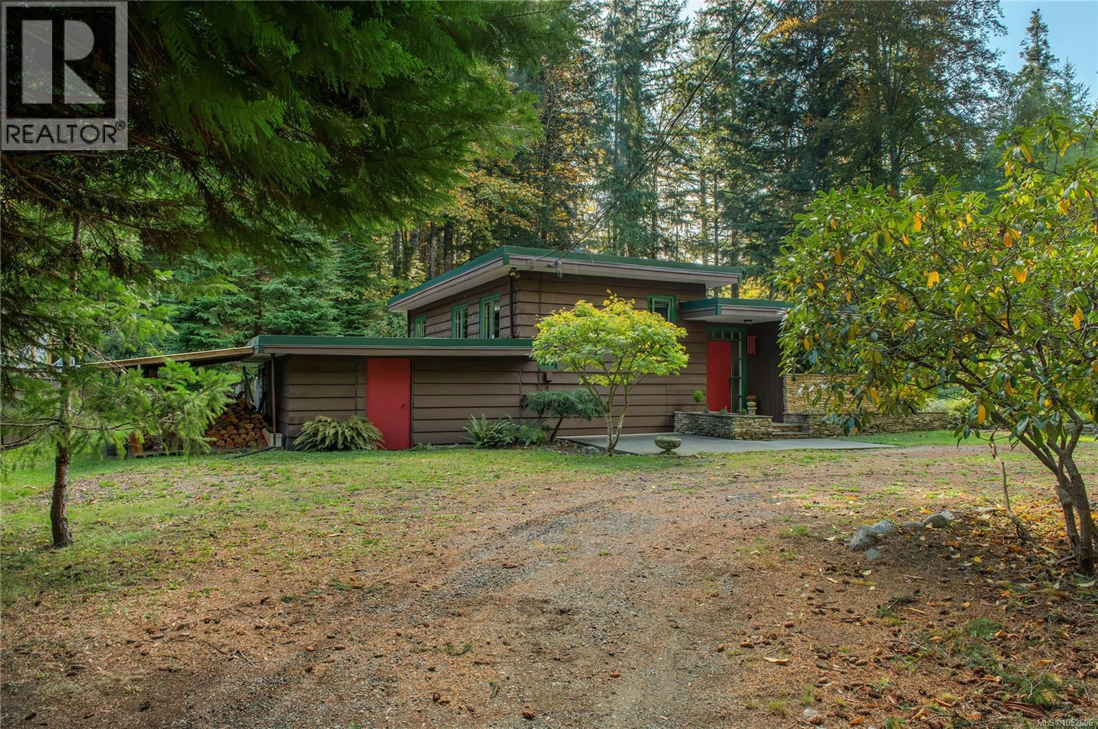 2691 Campbell River Rd - 3