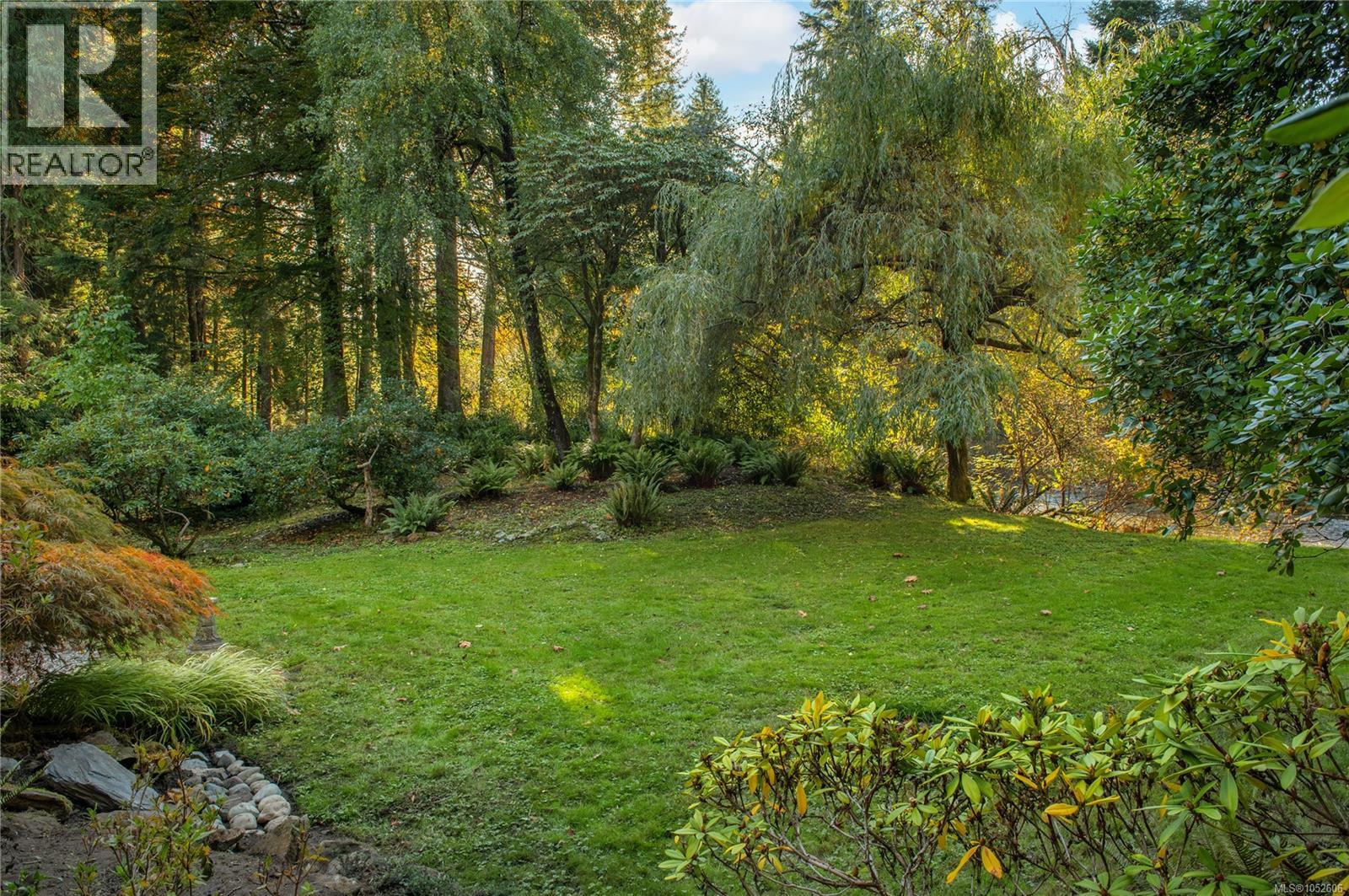 2691 Campbell River Rd - 42