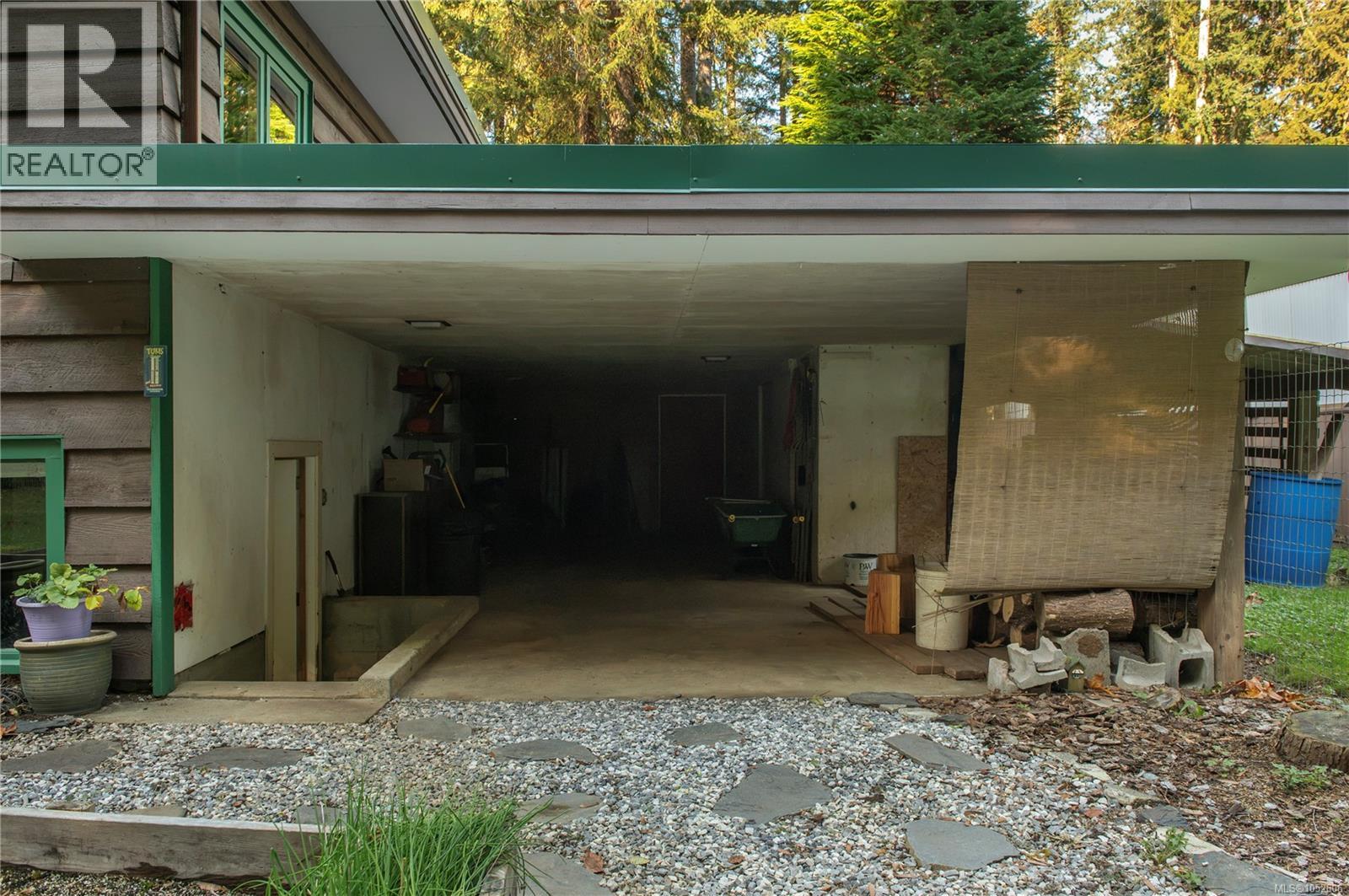 2691 Campbell River Rd - 58