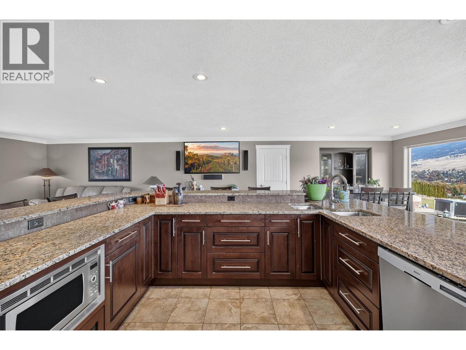  9771 Read Road, Lake Country