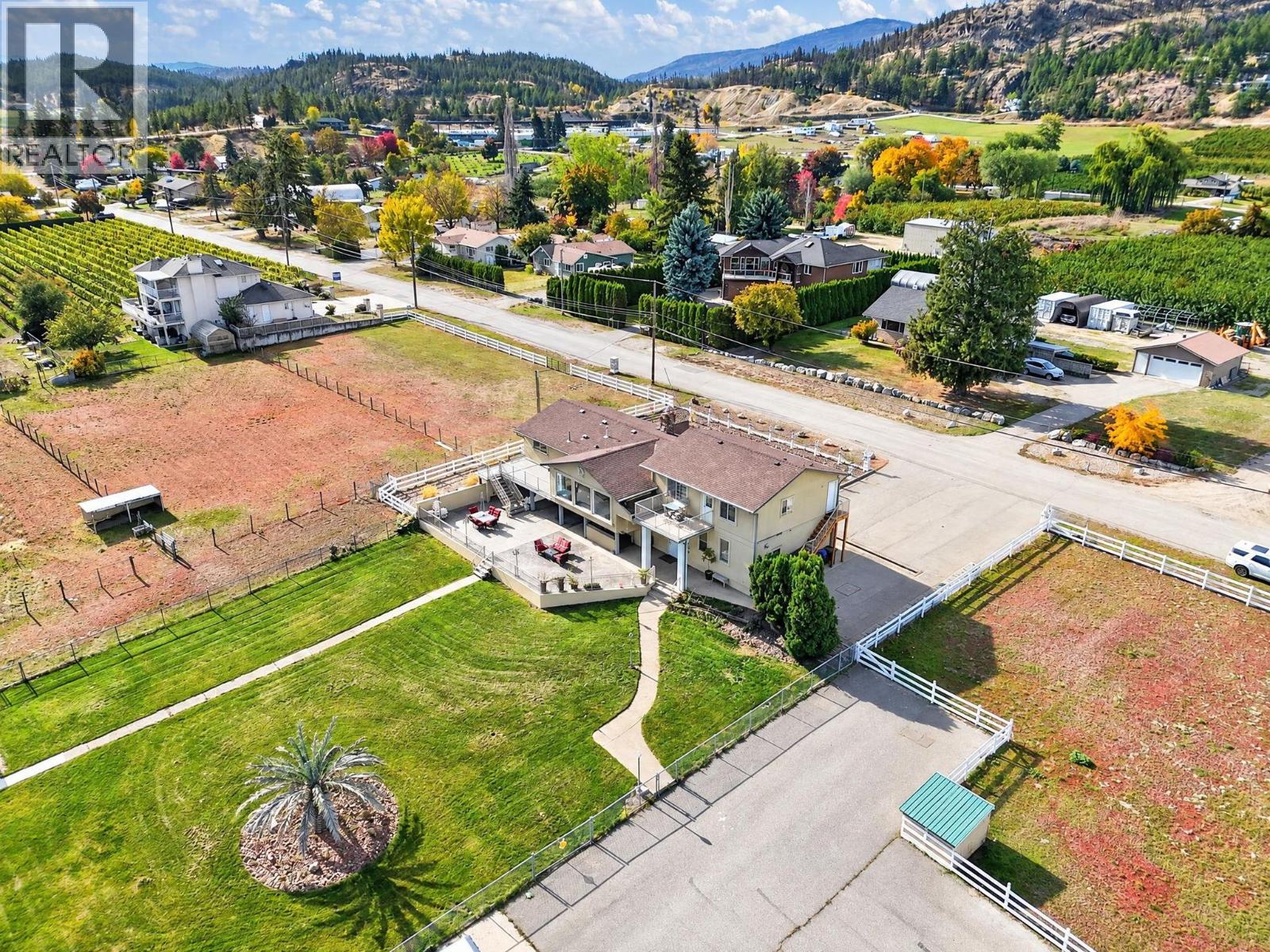  9771 Read Road, Lake Country