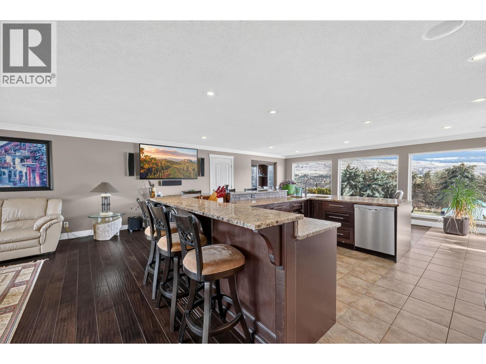 9771 Read Road, Lake Country