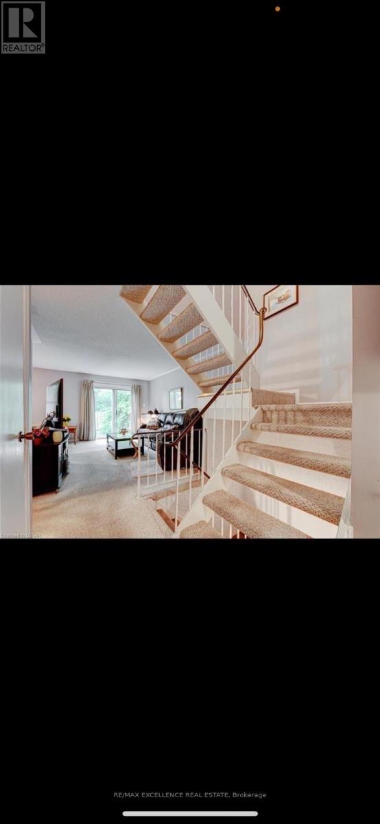 328 WILKINS STREET, London South (South R) — photo 3