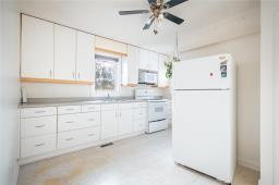 Laundry room - 368 Hazel Dell Avenue, Winnipeg, MB R2K0P9 Photo 8