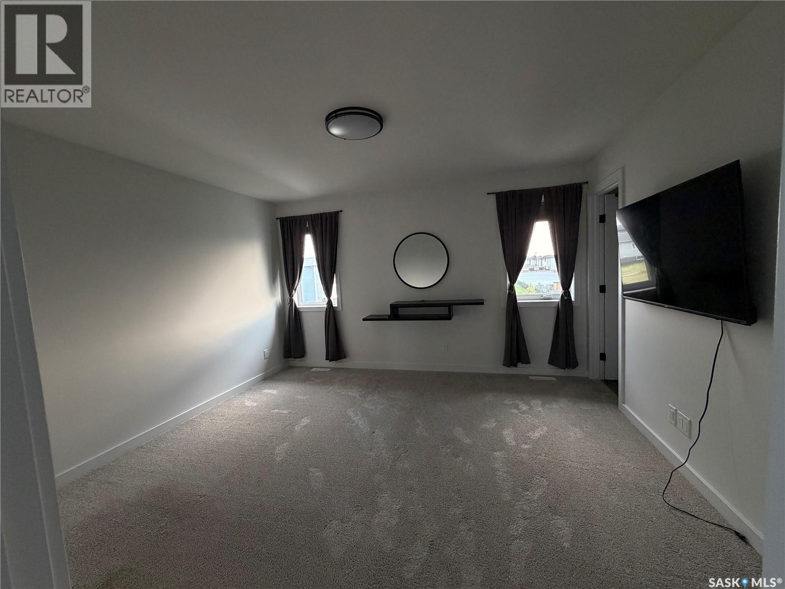 Photo 11 of 25