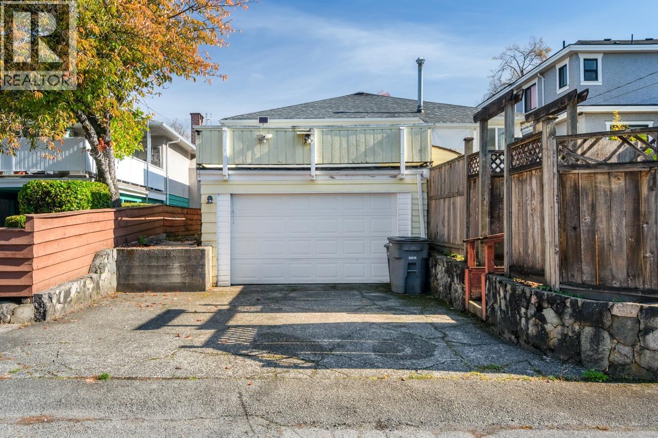 Photo of 6527 TYNE STREET 28