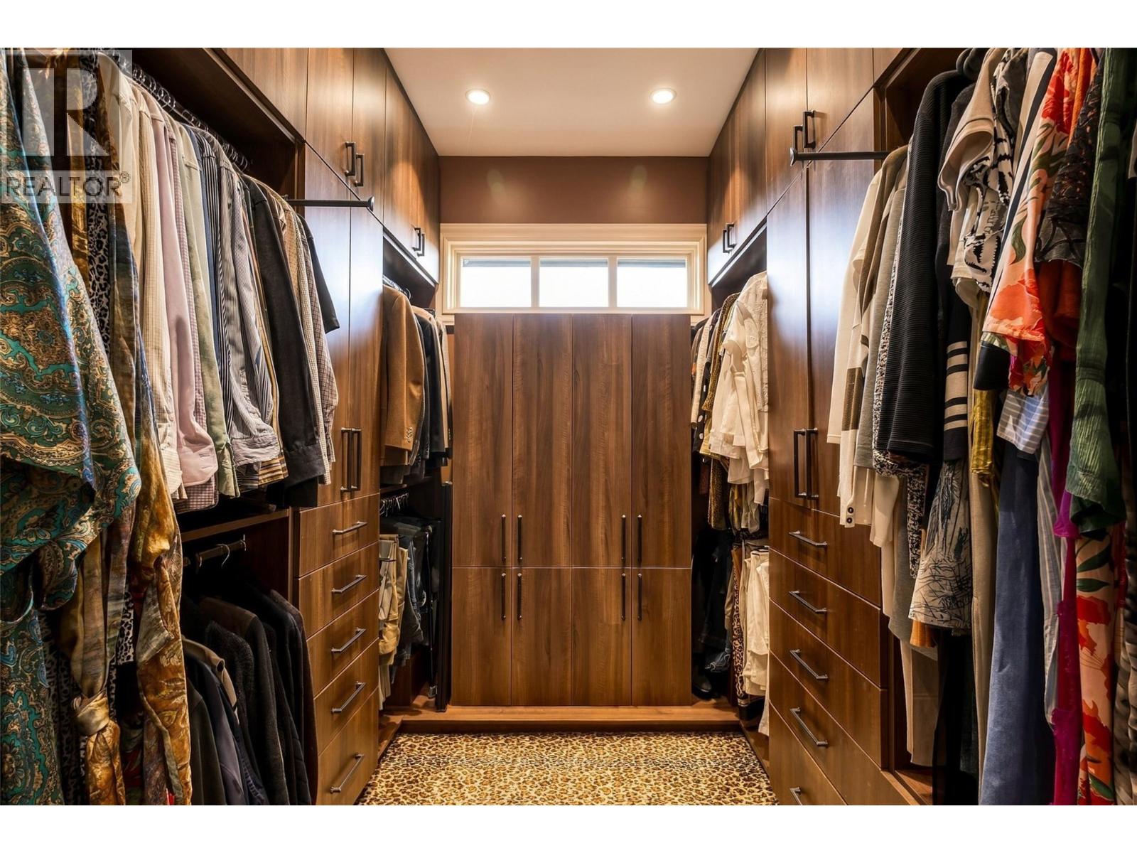 706 Highpointe Court - 29