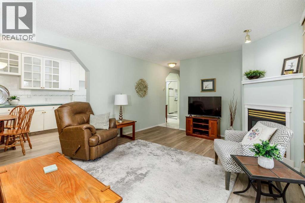 Listing photo – 201, 5330 57 Avenue, Red Deer