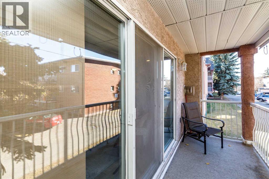 Listing photo – 201, 5330 57 Avenue, Red Deer