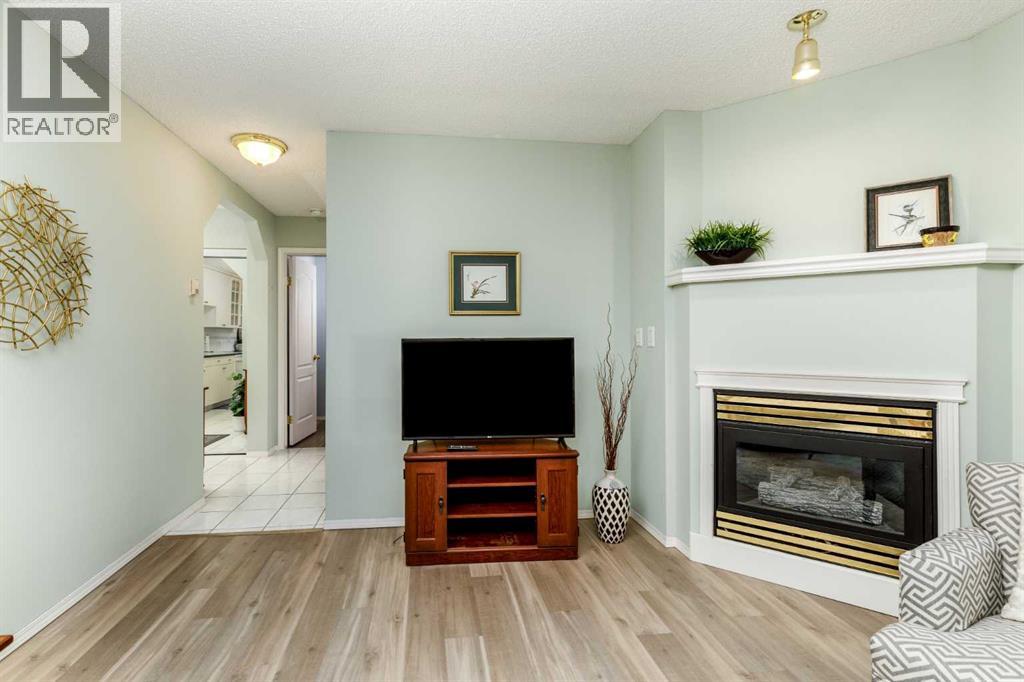 Listing photo – 201, 5330 57 Avenue, Red Deer