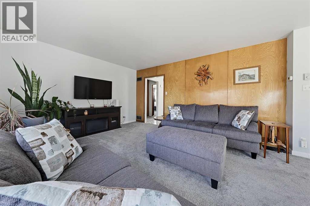 103 2 Street SE, High River — photo 9